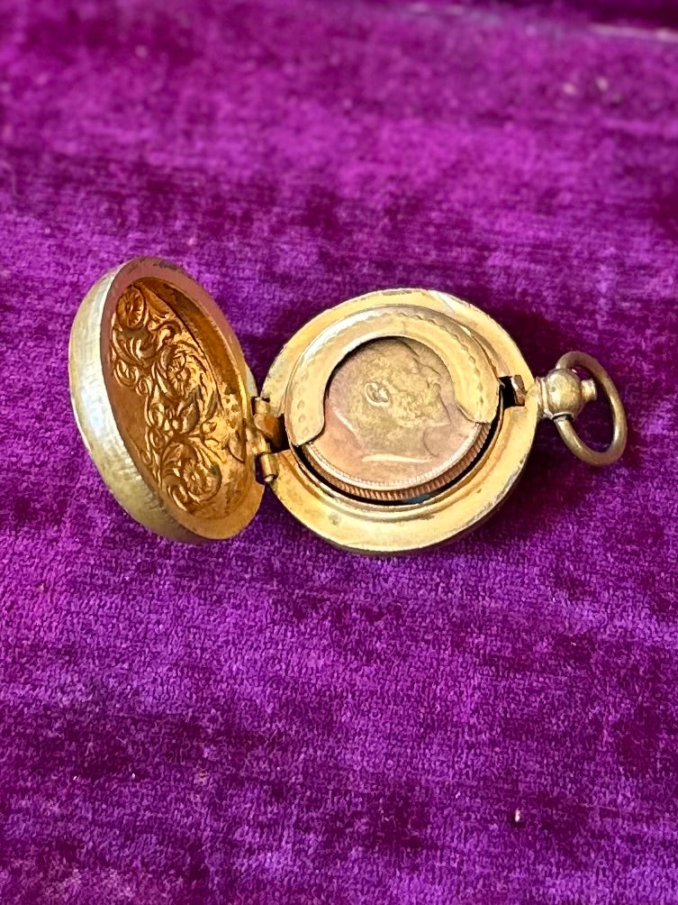 Antique Brass King Edward VII Sovereign Coin Holder Case Faux Pocketwatch Pendant